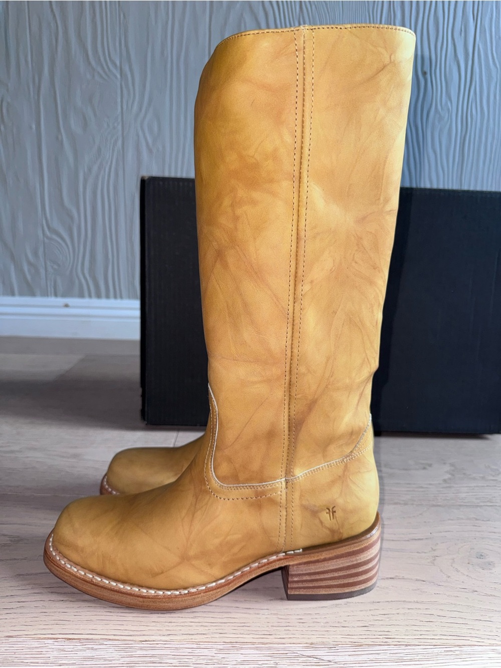 NEW FRYE Campus 14L Boots in Banana Sz: 10 Genuine Leather Tall Boots - Picture 4 of 15